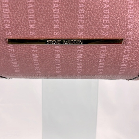 Steve Madden Large Logo Pebbled Leather Pink Tote Bag with Black Envelope Bag - Picture 3 of 14